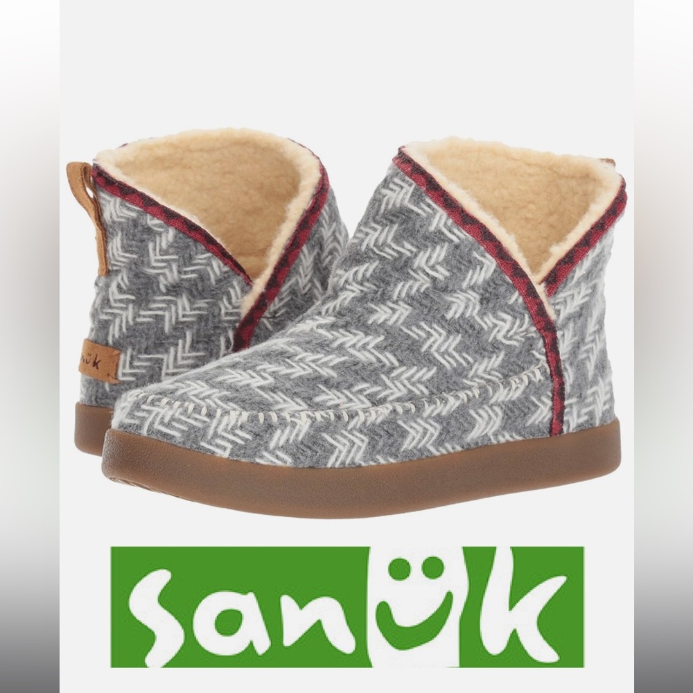 Sanuk Nice Bootah Faux Shearling Lined Grey Arrowooly Ankle Boots